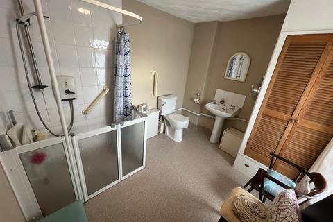 39 Charles Street, Tonypandy, CF40 2AN