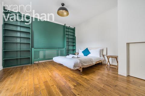 3 bedroom terraced house to rent, Crown Gardens, Brighton, East Sussex, BN1