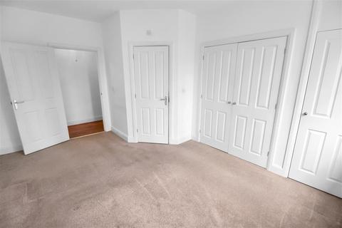 8 Compton Place, Bordon, GU35 0GZ