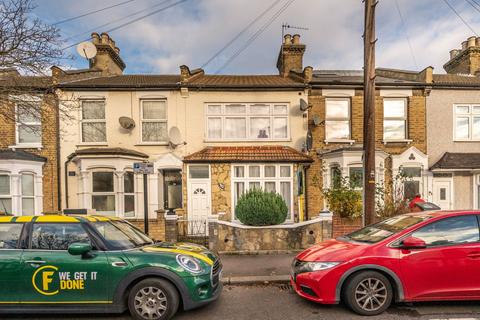 5 bedroom terraced house for sale, Selby Road, Leyton, London, E11