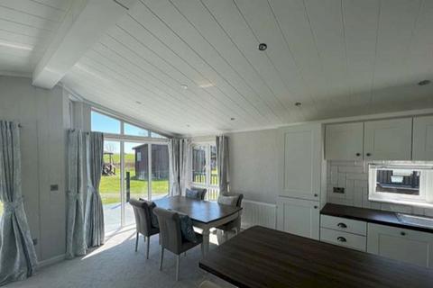 2 bedroom lodge for sale, Atlantic Bays Holiday Park, , St Merryn PL28