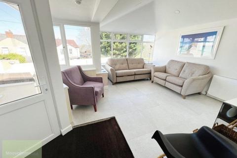 1 bedroom property to rent, Hunt Street, Swindon, SN1 3HW