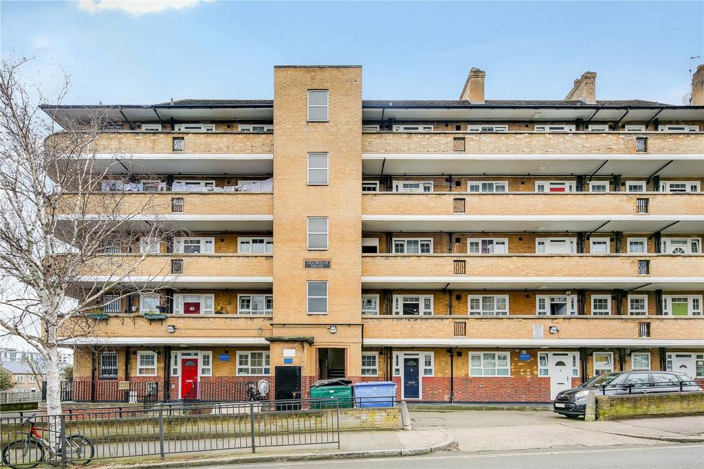 Deloraine House, Tanners Hill, London, SE8 2 bed flat for sale £300,000