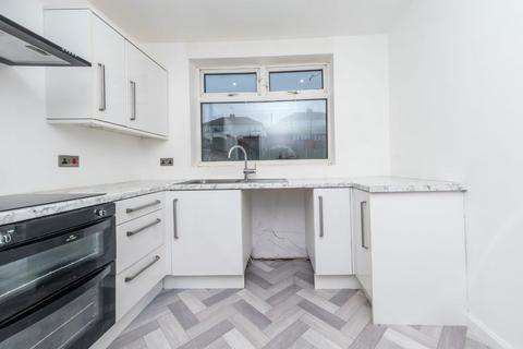 2 bedroom semi-detached house for sale, Southleigh Crescent, Leeds