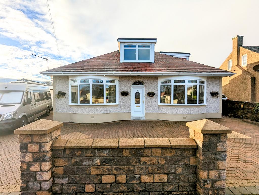 Mayfield Road, Stevenston KA20 4 bed detached bungalow for sale £280,000