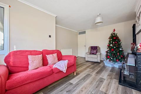 6 Austin Close, Chatham, ME5 7JG