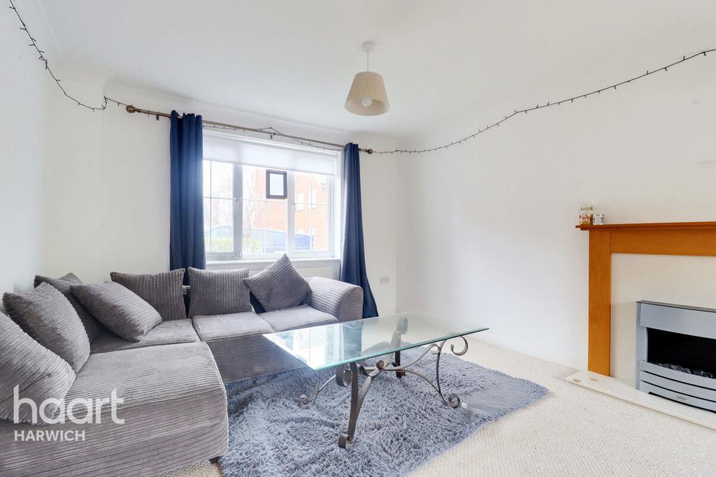 Stour Close, Harwich 4 bed detached house for sale £350,000