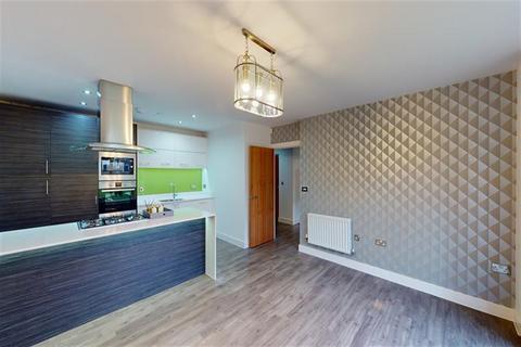 2 bedroom apartment to rent - Monroe House, 12-16 Church Hill, Loughton, IG10