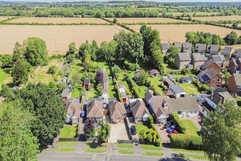 2 bedroom detached bungalow for sale, The Moors, KIDLINGTON, OX5