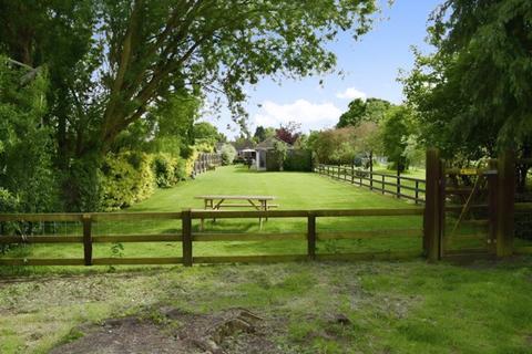 2 bedroom detached bungalow for sale, The Moors, KIDLINGTON, OX5