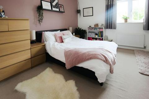 32 Bramley Close, Gosford, Kidlington, OX5 2GD