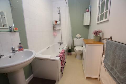 32 Bramley Close, Gosford, Kidlington, OX5 2GD