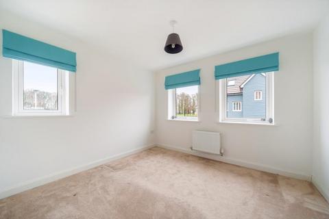 4 bedroom semi-detached house for sale, Basingstoke,  Hampshire,  RG24