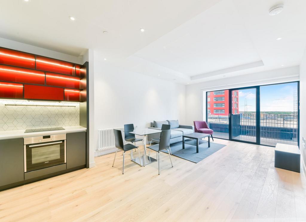 Signal Modena Modena House, London City Island... 1 bed apartment - £2,167 pcm (£500 pw)