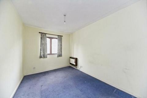 15 Ludford Close, Croydon, CR0 4BY