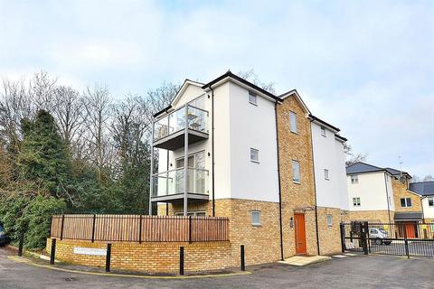 1 bedroom apartment to rent - Grove Road, South Woodford, E18