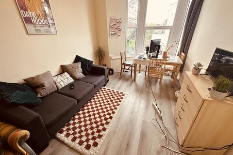 2 bedroom flat to rent, Poets Road, London N5