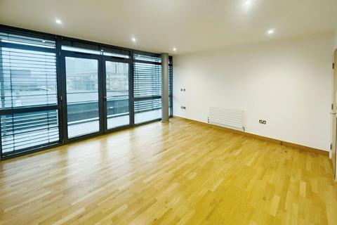 2 bedroom apartment to rent, No.1 Deansgate, Manchester