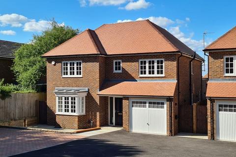 4 bedroom detached house for sale, Leatherhead Road, Great Bookham KT23