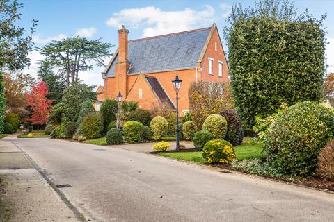 4 bedroom terraced house for sale, Sandy Lane, Virginia Water, Surrey, GU25