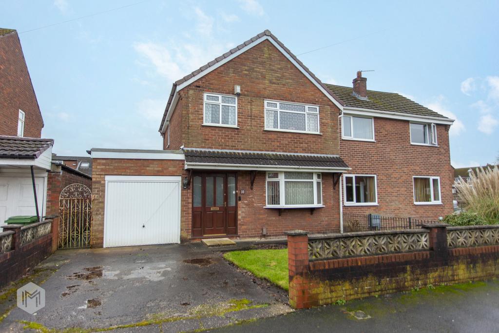 Calder Drive, Kearsley, Bolton... 3 bed semi-detached house - £220,000
