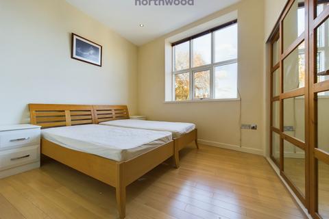 2 bedroom penthouse for sale - Tuttle Street Brewery, Wrexham, LL13