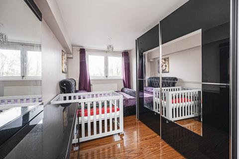 1 bedroom flat for sale, Granby Street, Shoreditch, London, E2