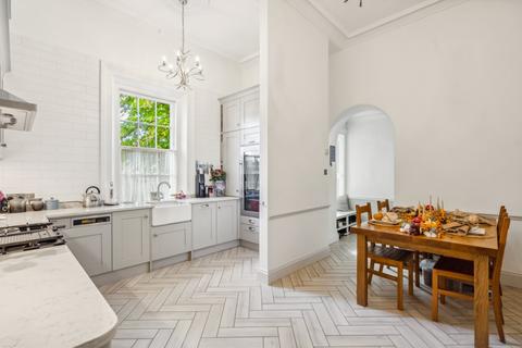 2 bedroom flat for sale, Fulmer Place, Fulmer Road, Fulmer, Bucks