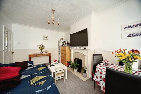 2 bedroom maisonette for sale, London Road, Dunstable, Bedfordshire