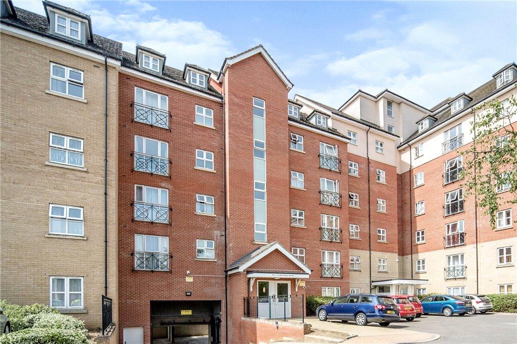 Palgrave Road, Bedford, Bedfordshire 2 bed apartment for sale £180,000