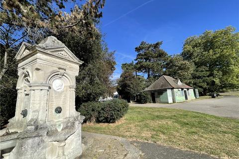 19 Martins Road, Bromley, BR2 0EE
