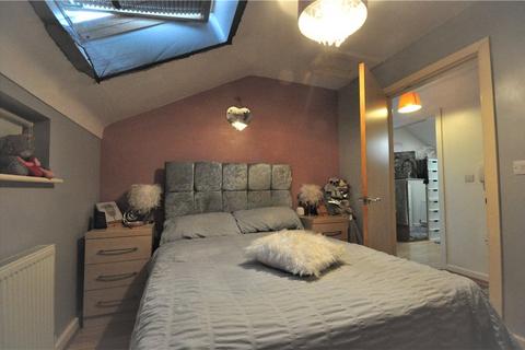 25 Bentley Place, Wrexham, LL13 8DQ