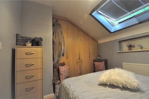 25 Bentley Place, Wrexham, LL13 8DQ