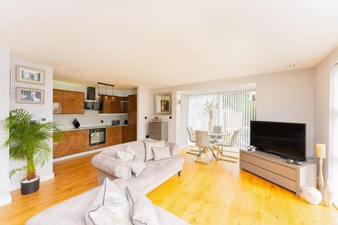 2 bedroom apartment for sale, Dee Hills Park, Chester, Cheshire