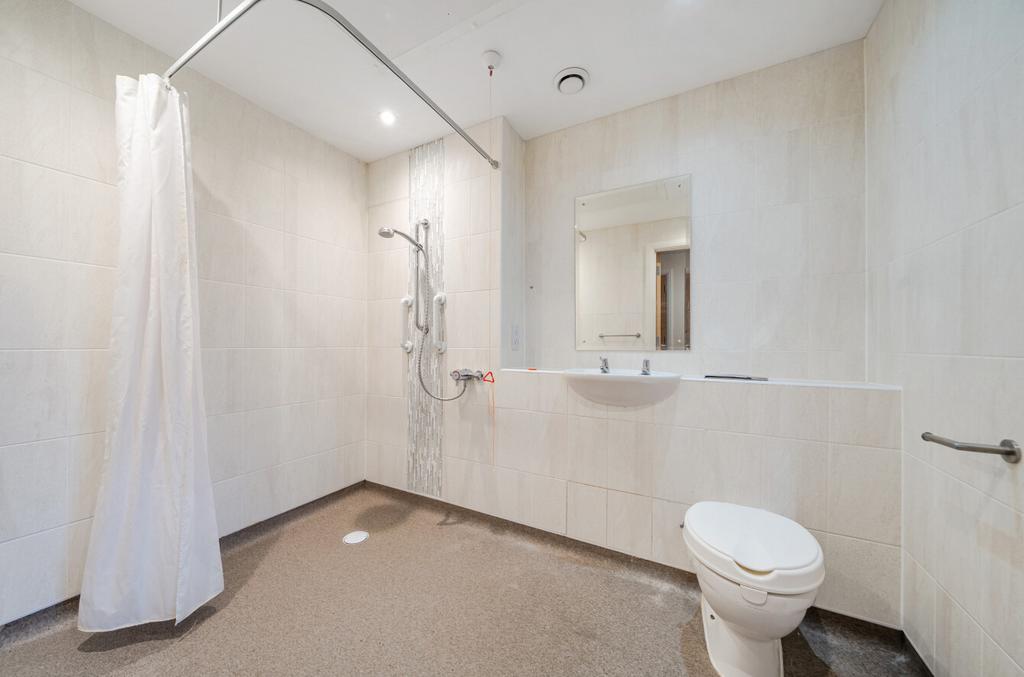 1387729 13 693850...