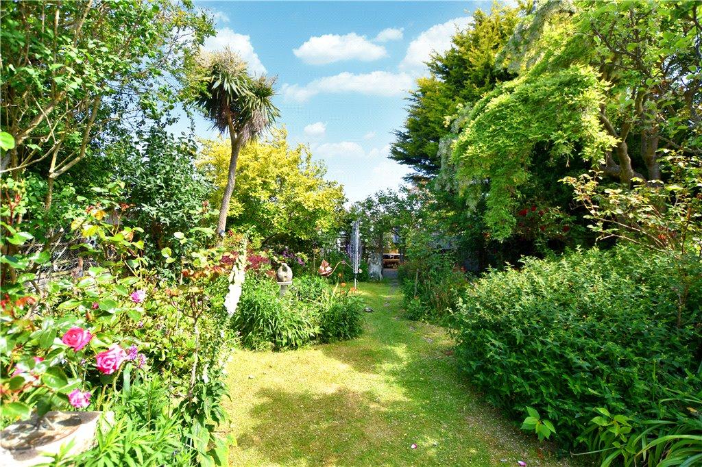 Hereford Road, HollandonSea, ClactononSea 4 bed bungalow for sale