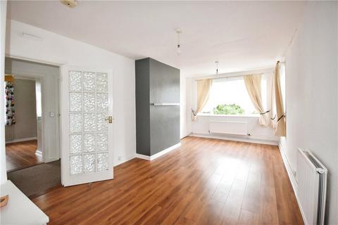 2 bedroom apartment for sale, Connaught Gardens West, Clacton-on-Sea, Essex