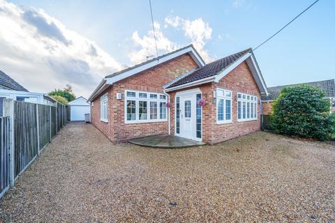 4 bedroom bungalow for sale, Point Clear Road, St. Osyth, Clacton-on-Sea