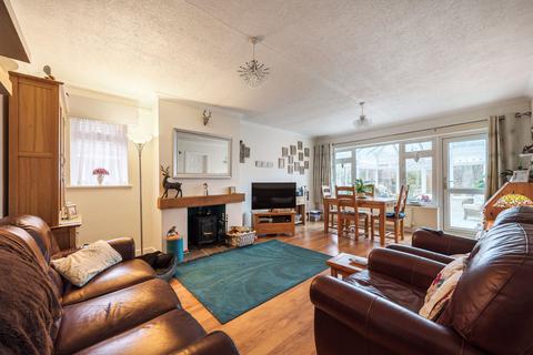 3 bedroom bungalow for sale, Chiltern Crescent, Wallingford, OX10
