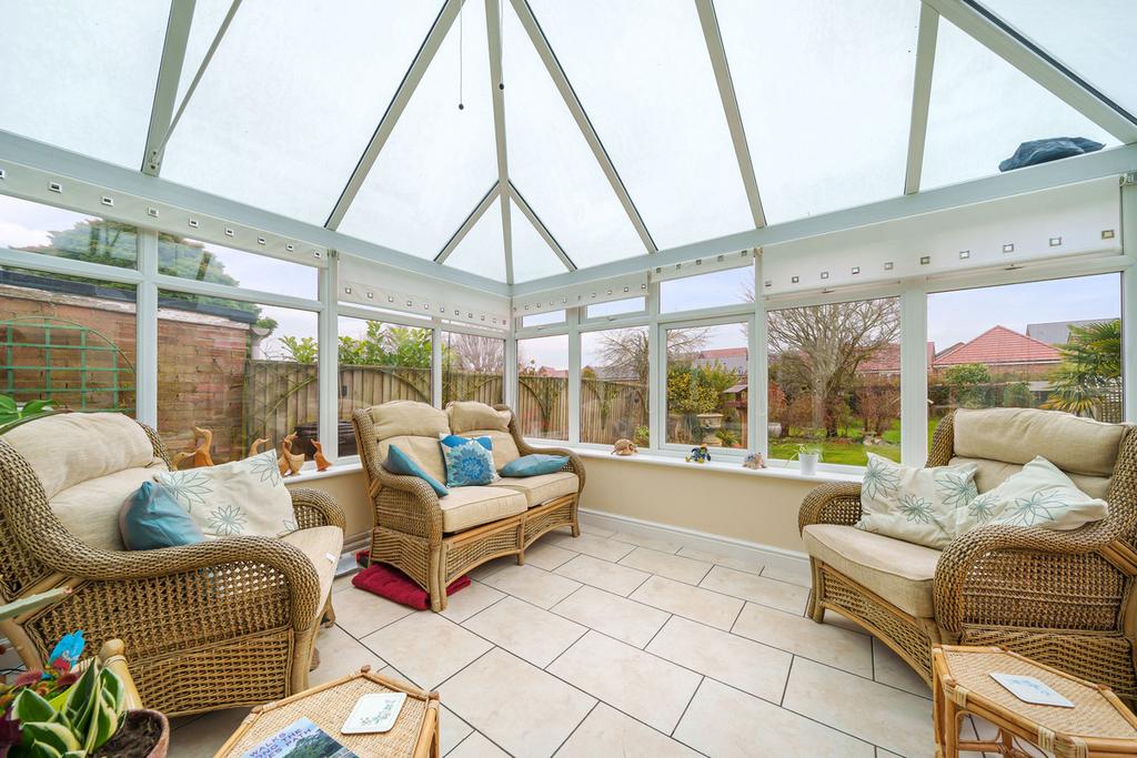 Chiltern Crescent, Wallingford, OX10 3 bed bungalow for sale £550,000