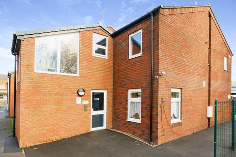1 bedroom apartment for sale - St. Pauls Close, Crewe, Cheshire