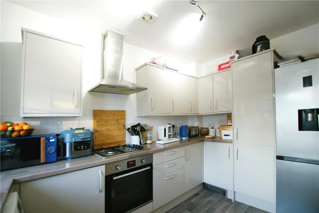 Priors Orchard, Southbourne, Emsworth 2 bed semidetached house for