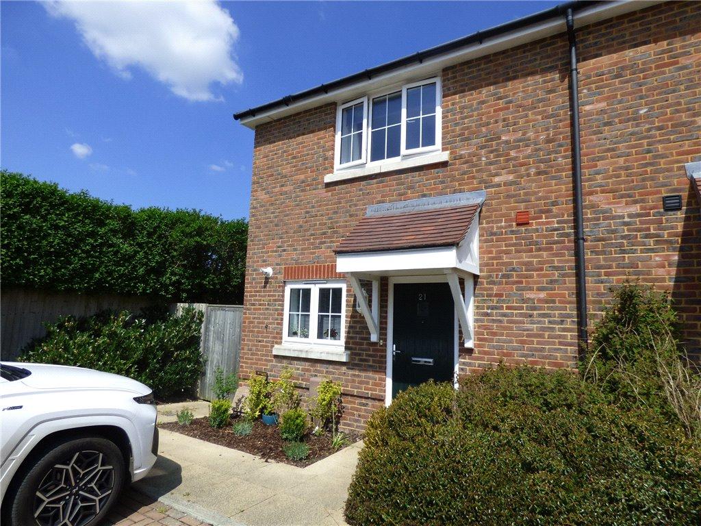 Priors Orchard, Southbourne, Emsworth 2 bed semidetached house for