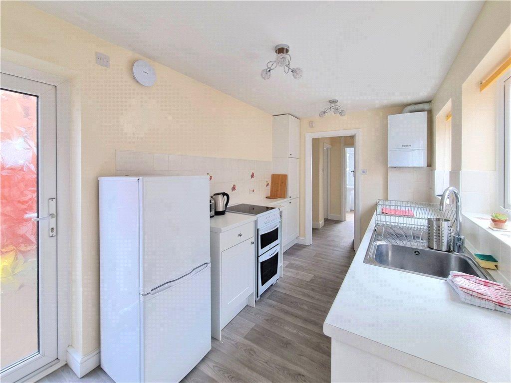 Cedar Drive, Chichester, West Sussex 2 bed apartment for sale £320,000