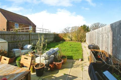 1 Brook Close, Nutbourne, Chichester, PO18 8FY