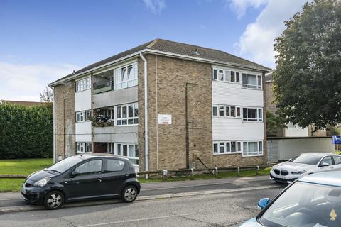 2 bedroom apartment for sale, Chetwode Road, Tadworth