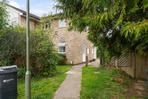 74 Brookers Close, Ashtead, KT21 2JT