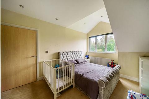 1 bedroom apartment for sale, Nutfield Road, Redhill, Surrey