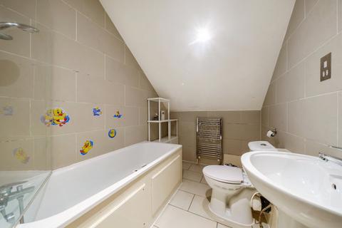 undefined, Hunters Lodge, Nutfield Road, Redhill