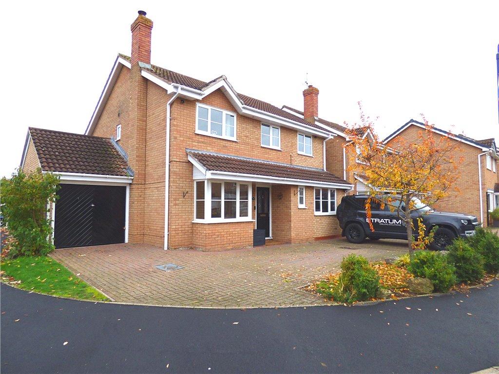 Hazel Avenue, Evesham, Worcestershire 4 bed detached house for sale £